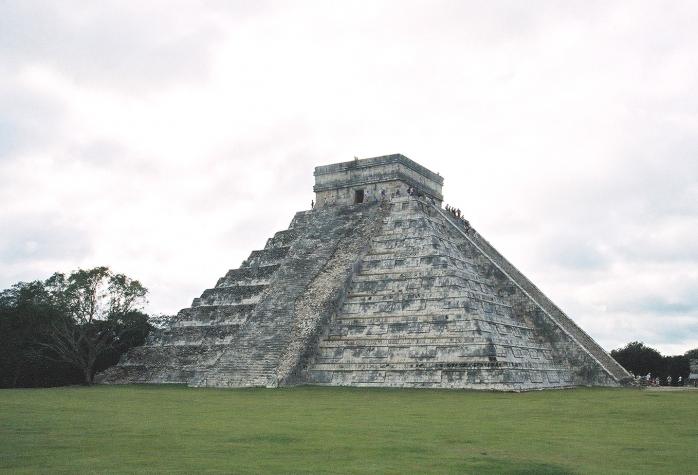 Nichols Thanksgiving in Mexico - Chichen Itza, Mexico